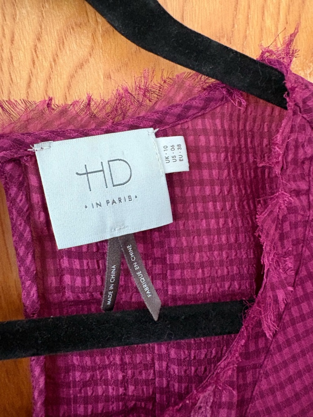HD in Paris Plum Textured Ruffle sheer Blouse S
8 - Picture 3 of 9